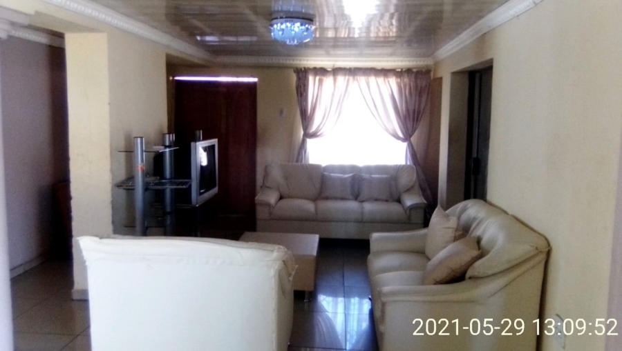  Bedroom Property for Sale in Protea Glen Gauteng