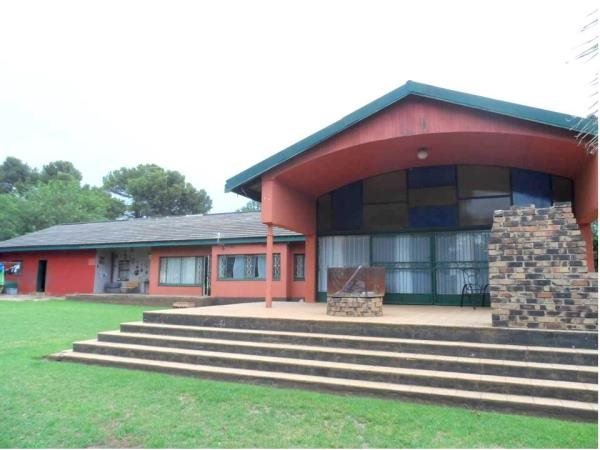 9 Bedroom Property for Sale in Tarlton Gauteng