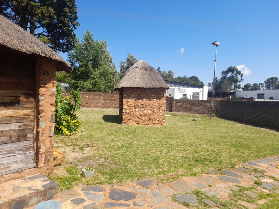 9 Bedroom Property for Sale in Tarlton Gauteng