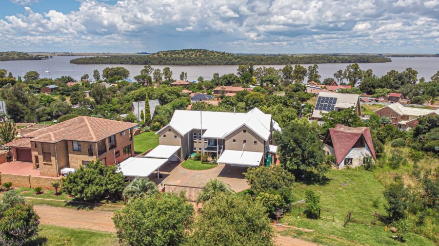 4 Bedroom Property for Sale in Vaal Marina Gauteng