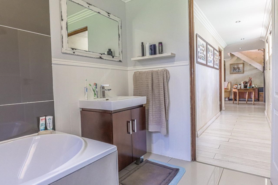 4 Bedroom Property for Sale in Vaal Marina Gauteng