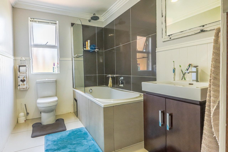 4 Bedroom Property for Sale in Vaal Marina Gauteng