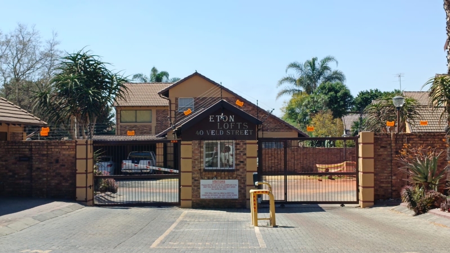 4 Bedroom Property for Sale in Glen Marais Gauteng