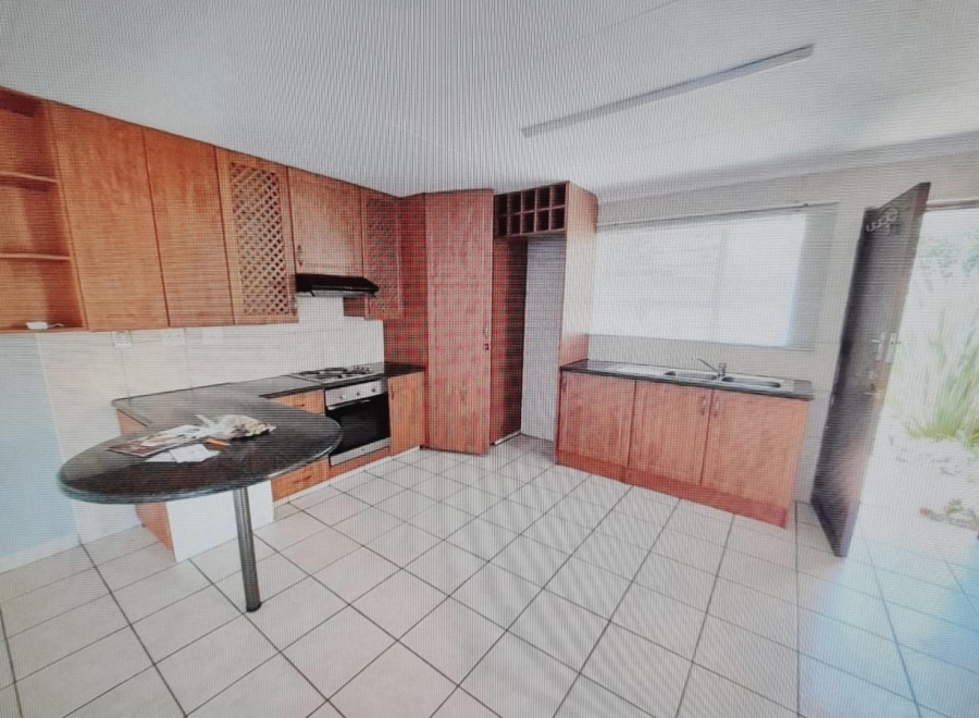 4 Bedroom Property for Sale in Glen Marais Gauteng