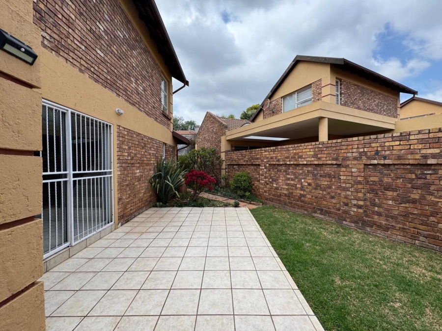 4 Bedroom Property for Sale in Glen Marais Gauteng