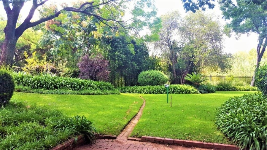 To Let 3 Bedroom Property for Rent in Faerie Glen Gauteng