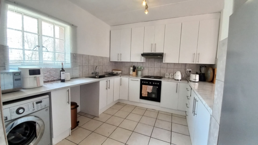 2 Bedroom Property for Sale in Noordwyk Gauteng