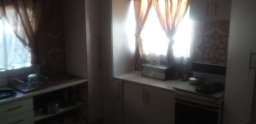 2 Bedroom Property for Sale in Tembisa Central Gauteng