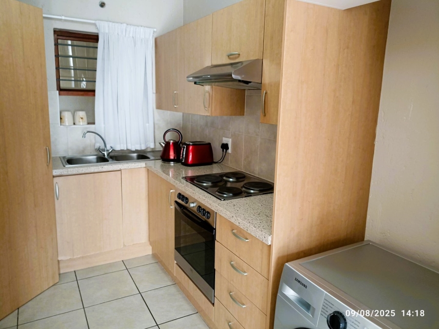 To Let 2 Bedroom Property for Rent in Douglasdale Gauteng