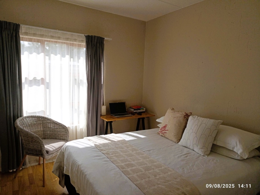 To Let 2 Bedroom Property for Rent in Douglasdale Gauteng