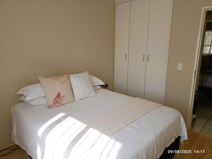 To Let 2 Bedroom Property for Rent in Douglasdale Gauteng