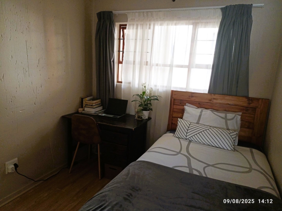 To Let 2 Bedroom Property for Rent in Douglasdale Gauteng