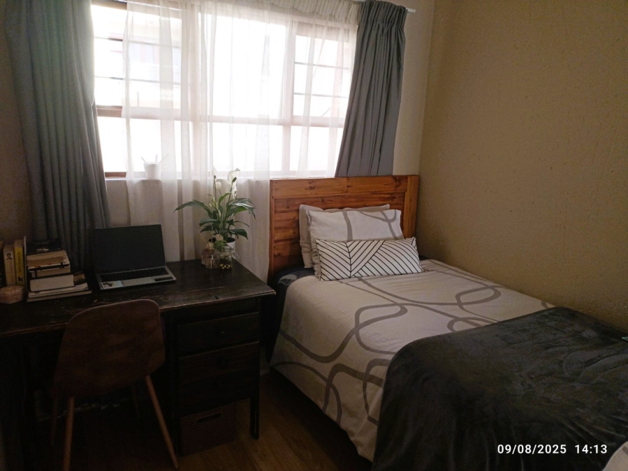 To Let 2 Bedroom Property for Rent in Douglasdale Gauteng