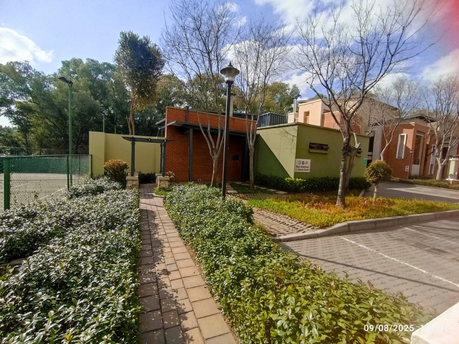 To Let 2 Bedroom Property for Rent in Douglasdale Gauteng