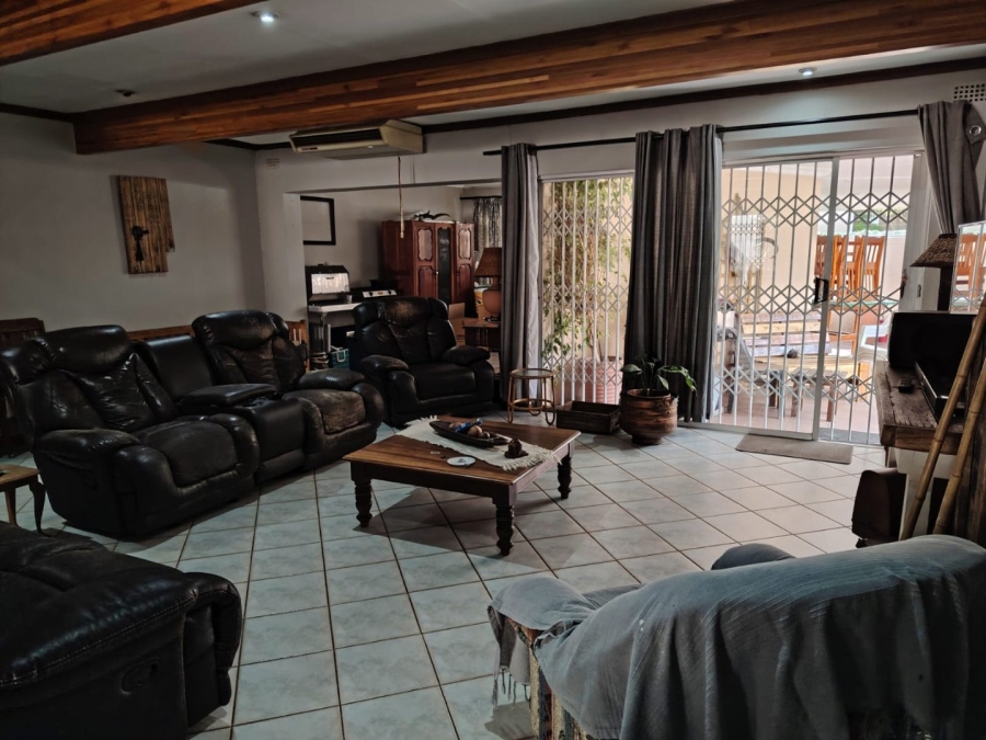 4 Bedroom Property for Sale in Three Rivers Gauteng