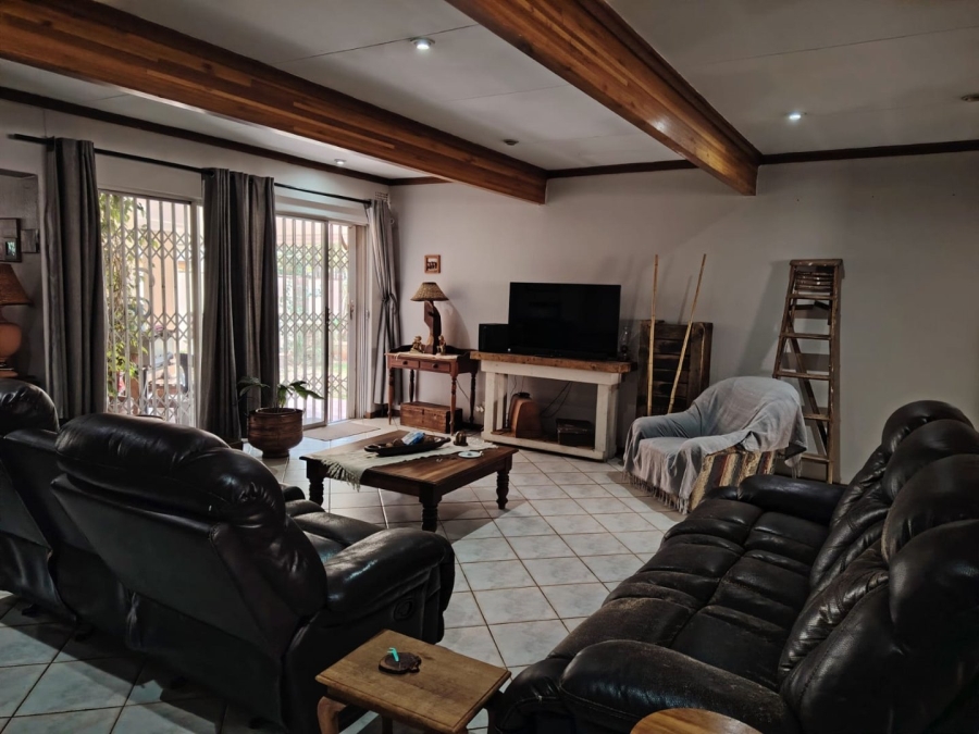 4 Bedroom Property for Sale in Three Rivers Gauteng