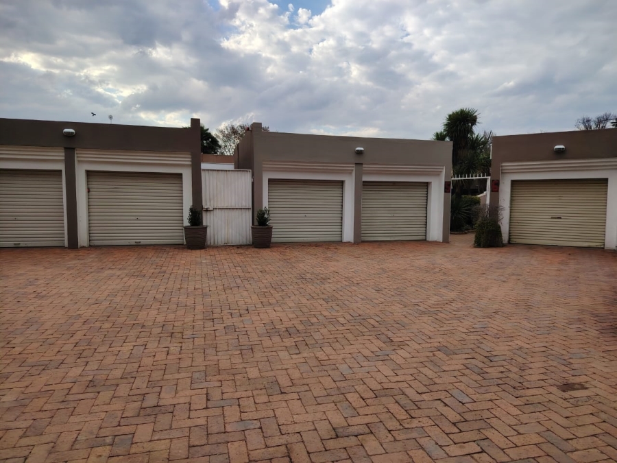 4 Bedroom Property for Sale in Three Rivers Gauteng