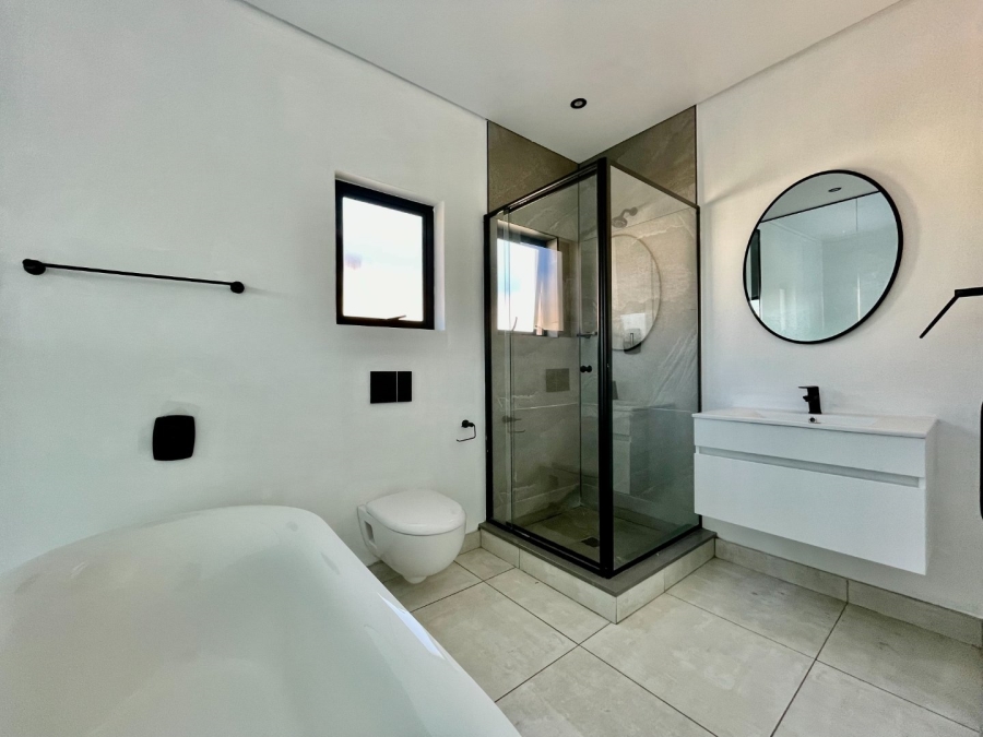 To Let 2 Bedroom Property for Rent in The Polofields Gauteng