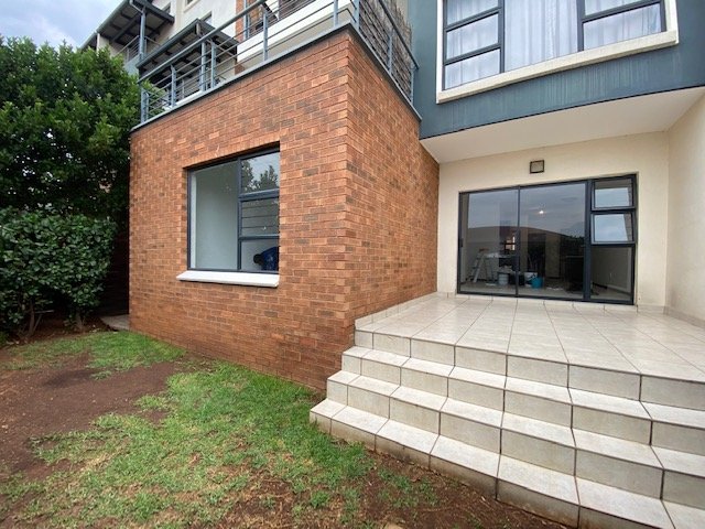 3 Bedroom Property for Sale in Greenstone Hill Gauteng