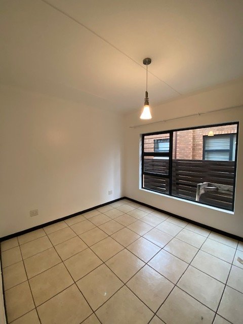 3 Bedroom Property for Sale in Greenstone Hill Gauteng