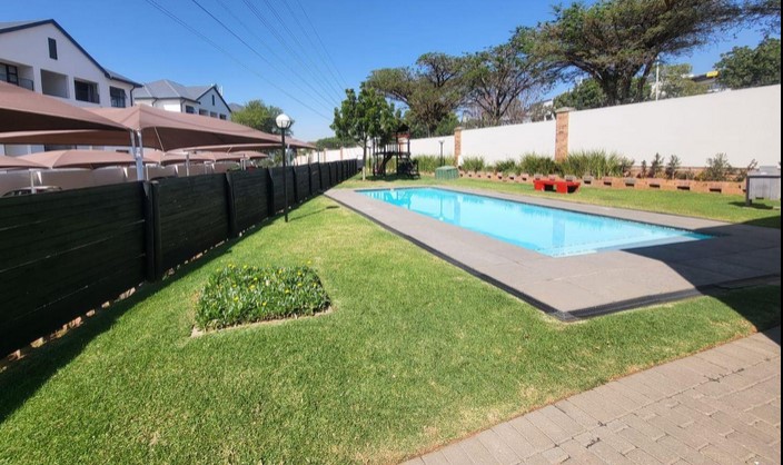 3 Bedroom Property for Sale in Greenstone Hill Gauteng