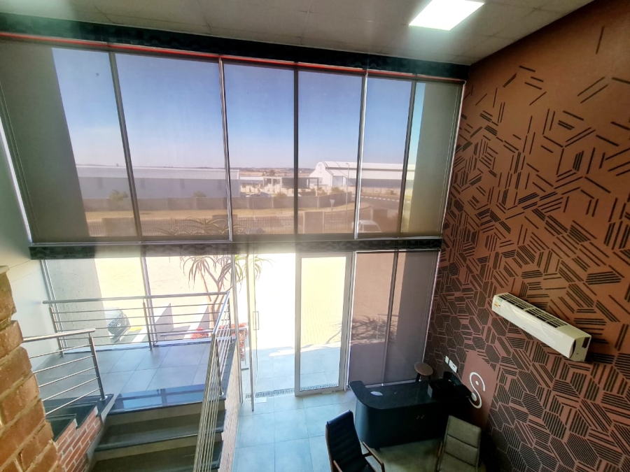 To Let commercial Property for Rent in Knopjeslaagte Gauteng