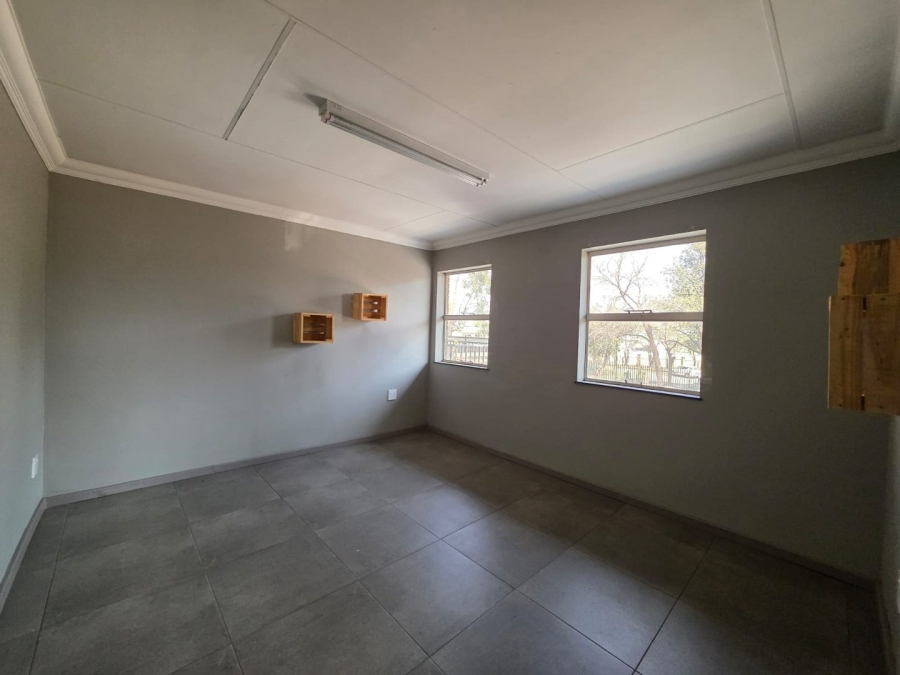 Commercial Property for Sale in Geduld Ext 2 Gauteng