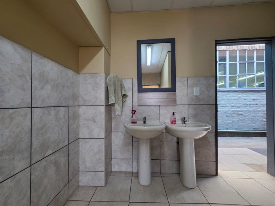 Commercial Property for Sale in Geduld Ext 2 Gauteng