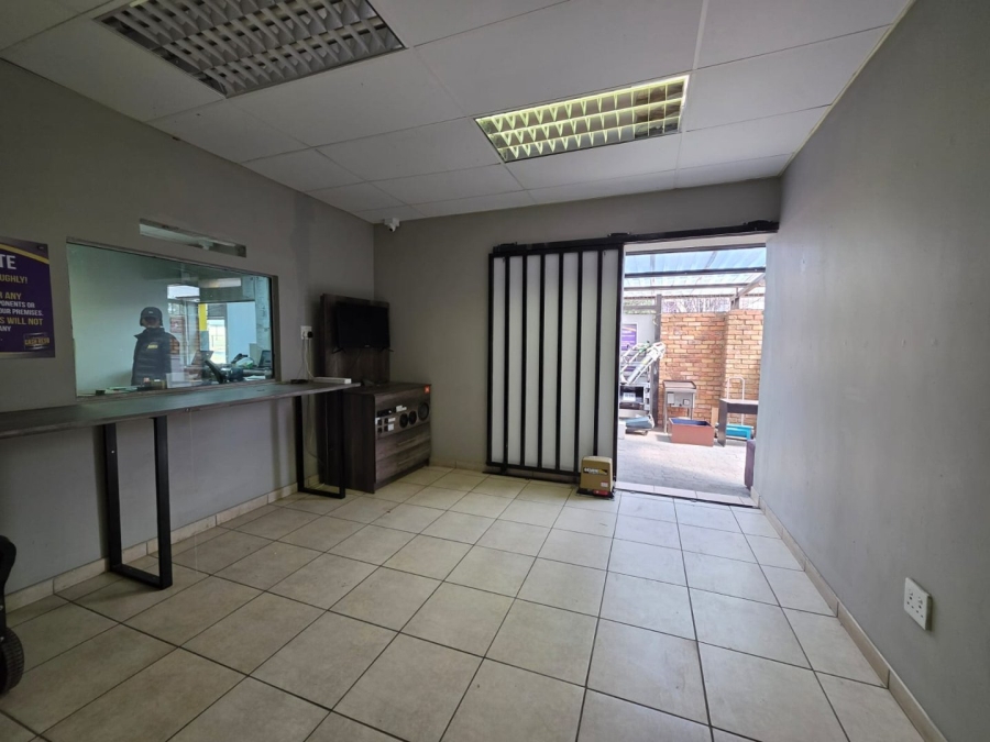 Commercial Property for Sale in Geduld Ext 2 Gauteng