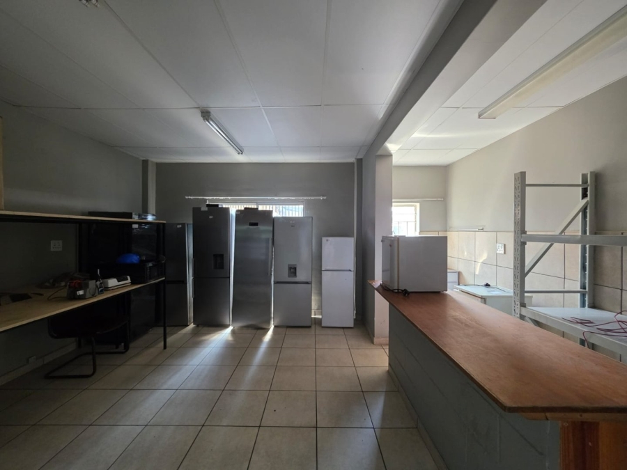 Commercial Property for Sale in Geduld Ext 2 Gauteng