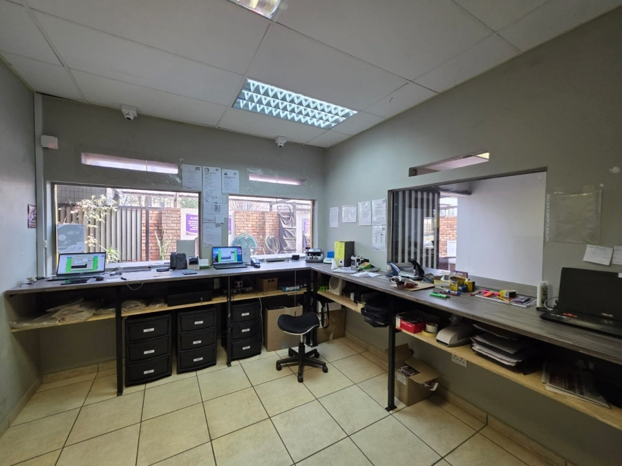 Commercial Property for Sale in Geduld Ext 2 Gauteng