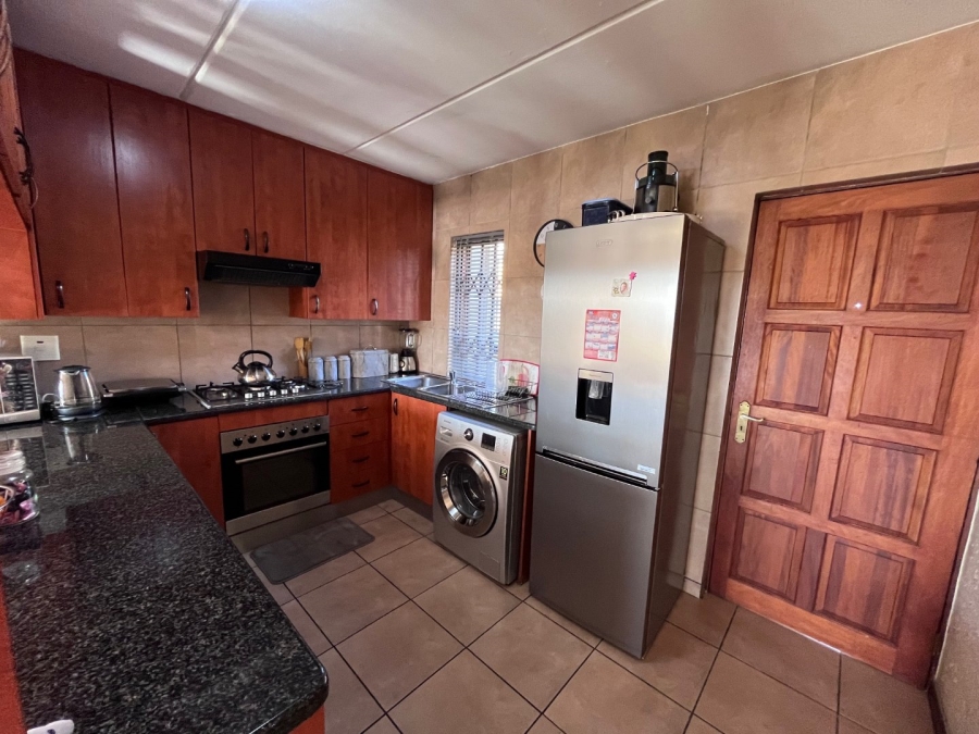 2 Bedroom Property for Sale in Meyersdal Gauteng