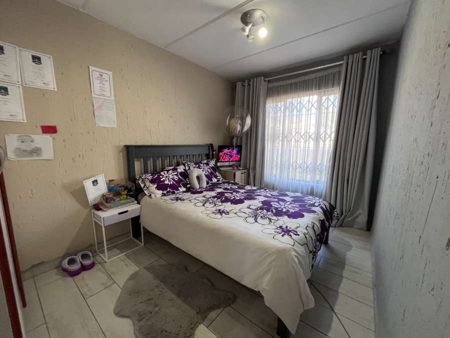 2 Bedroom Property for Sale in Meyersdal Gauteng