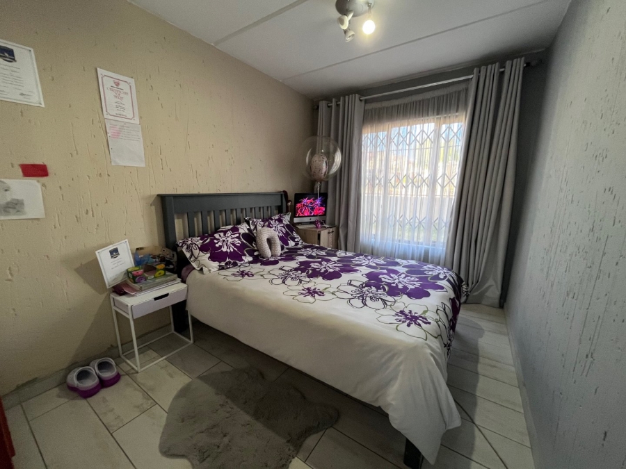2 Bedroom Property for Sale in Meyersdal Gauteng