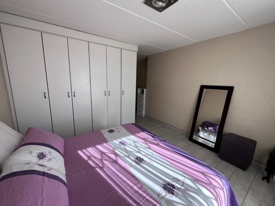 2 Bedroom Property for Sale in Meyersdal Gauteng