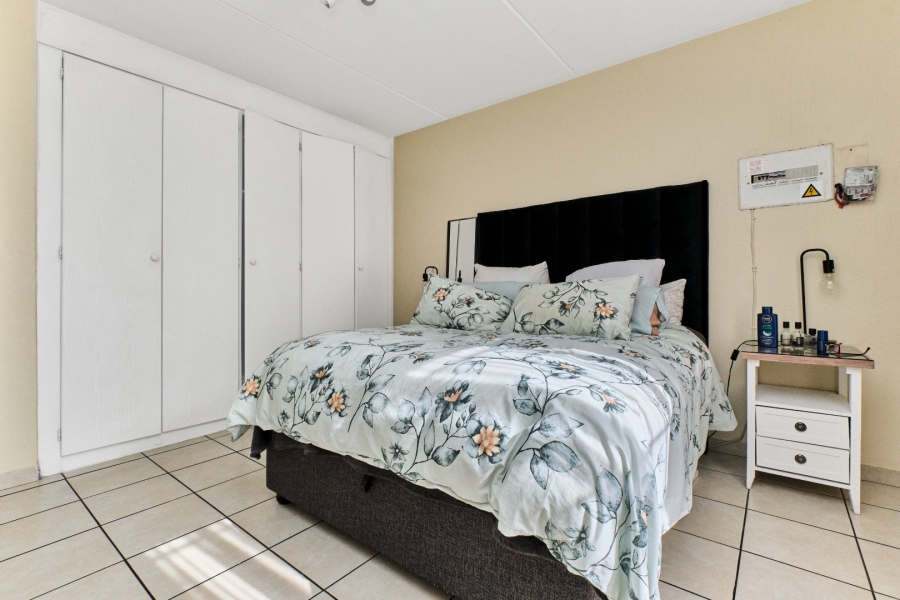 To Let 1 Bedroom Property for Rent in Strubensvallei Gauteng