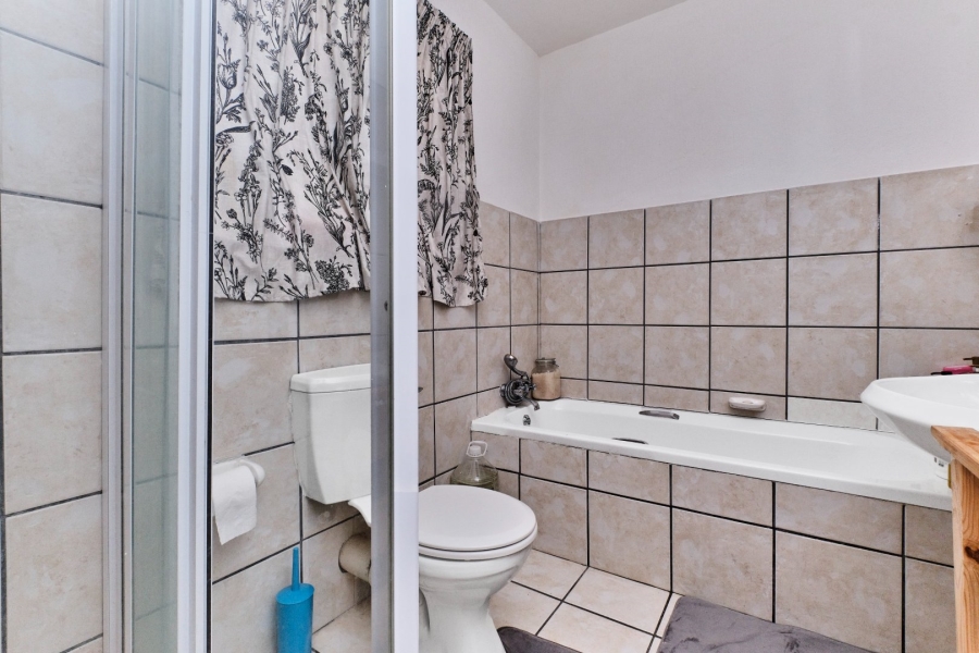 To Let 1 Bedroom Property for Rent in Strubensvallei Gauteng