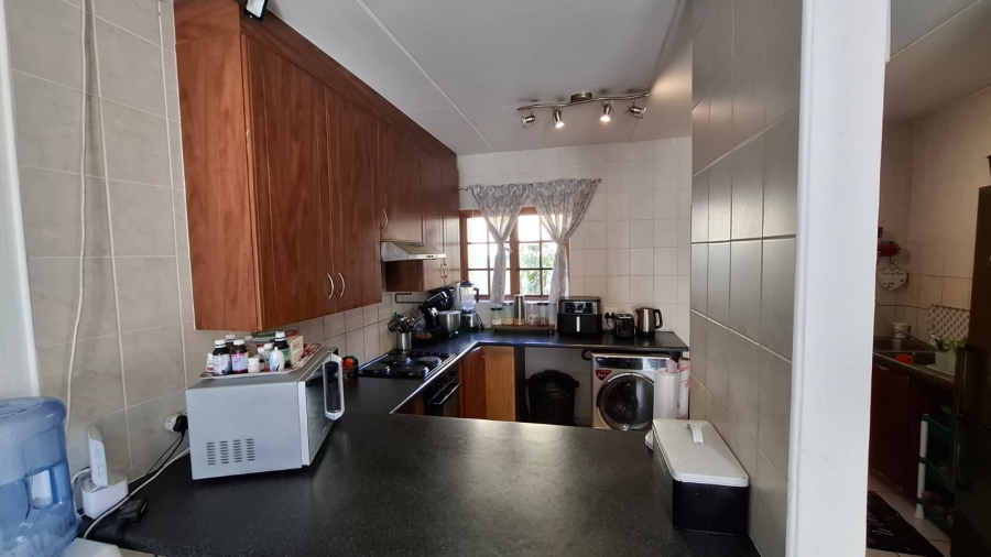 3 Bedroom Property for Sale in Noordwyk Gauteng