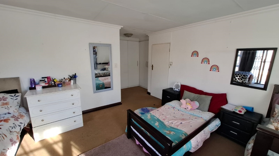 3 Bedroom Property for Sale in Noordwyk Gauteng