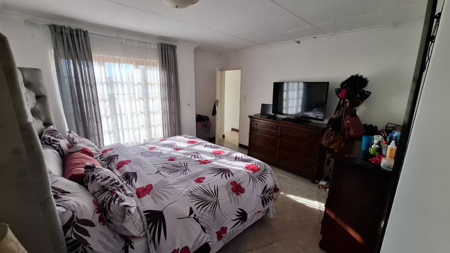 3 Bedroom Property for Sale in Noordwyk Gauteng