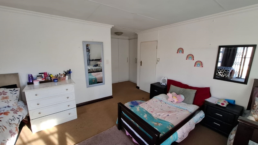 3 Bedroom Property for Sale in Noordwyk Gauteng