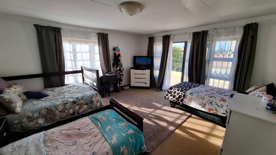 3 Bedroom Property for Sale in Noordwyk Gauteng