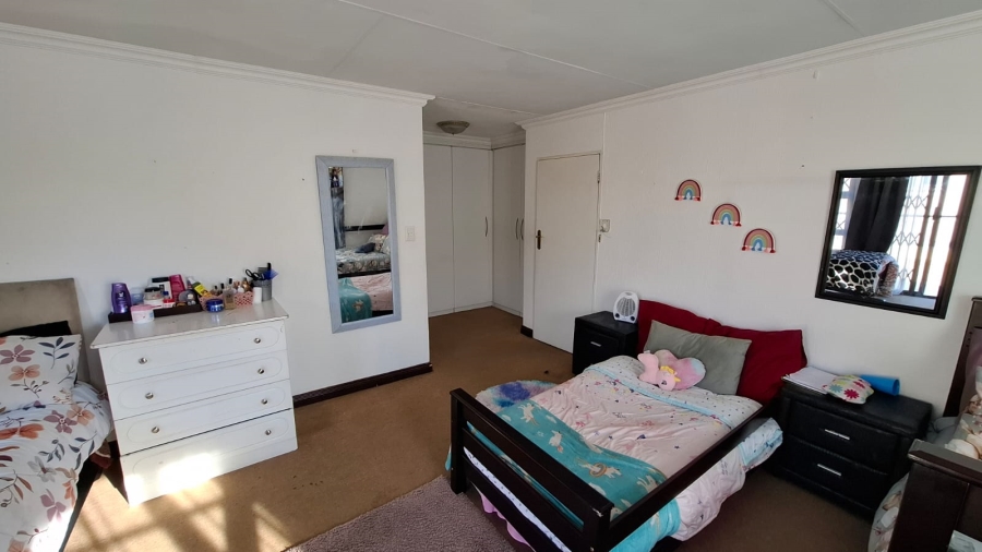 3 Bedroom Property for Sale in Noordwyk Gauteng