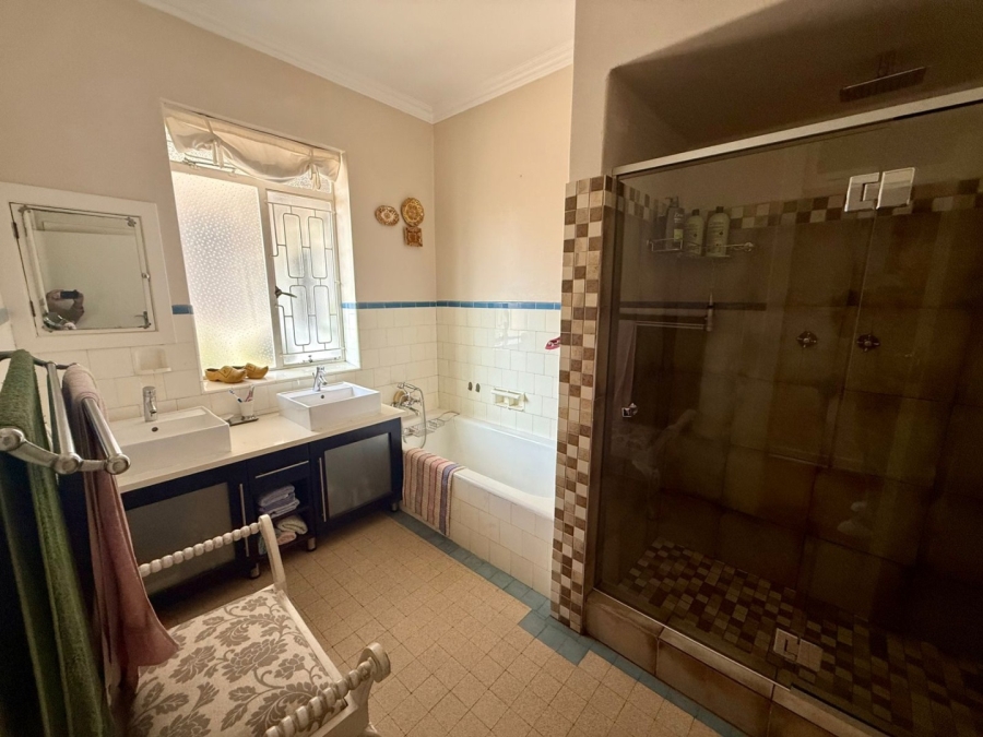 4 Bedroom Property for Sale in Saxonwold Gauteng