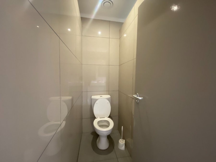 To Let commercial Property for Rent in Vorna Valley Gauteng