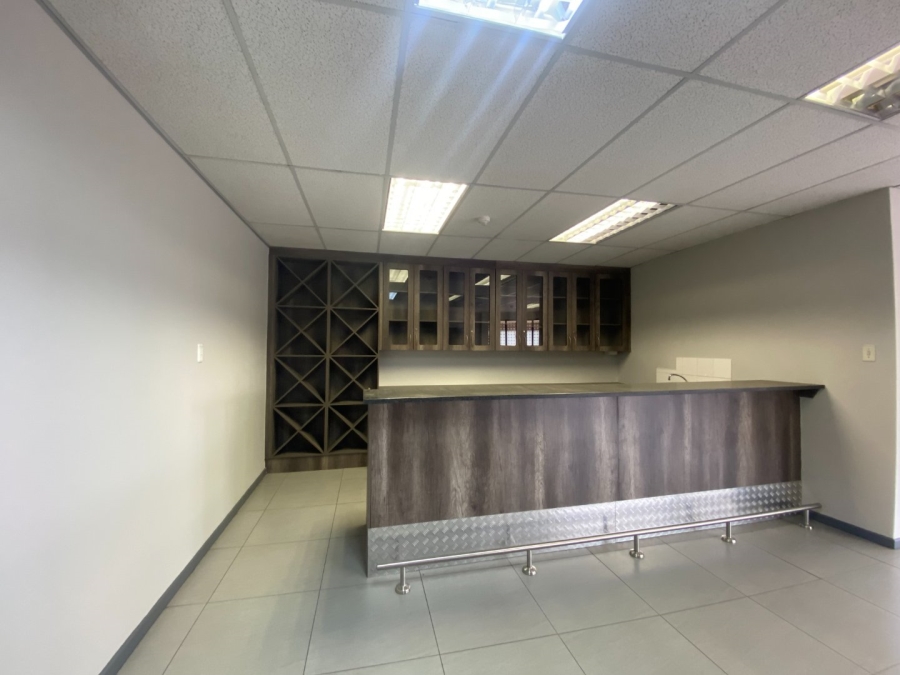 To Let commercial Property for Rent in Vorna Valley Gauteng