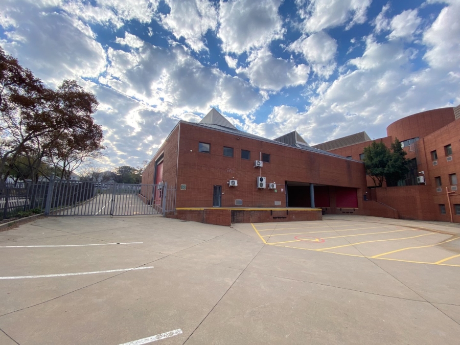 To Let commercial Property for Rent in Vorna Valley Gauteng