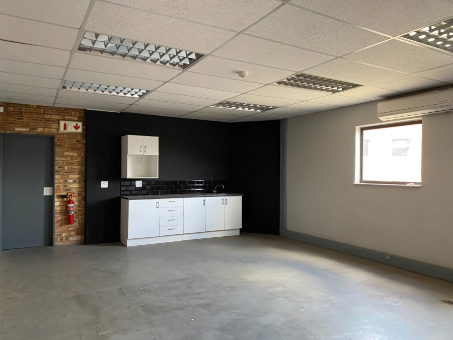 To Let commercial Property for Rent in Vorna Valley Gauteng