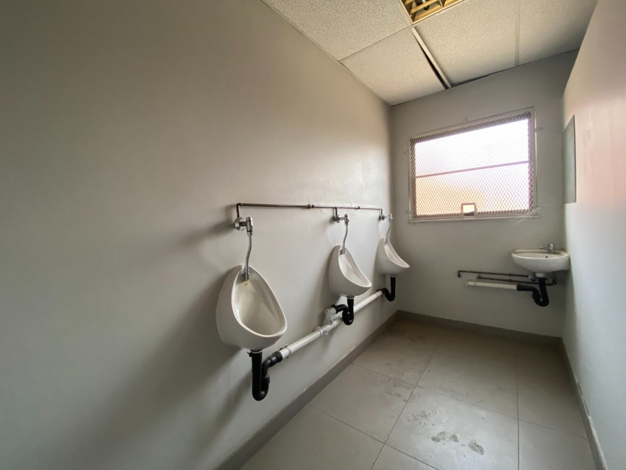To Let commercial Property for Rent in Vorna Valley Gauteng