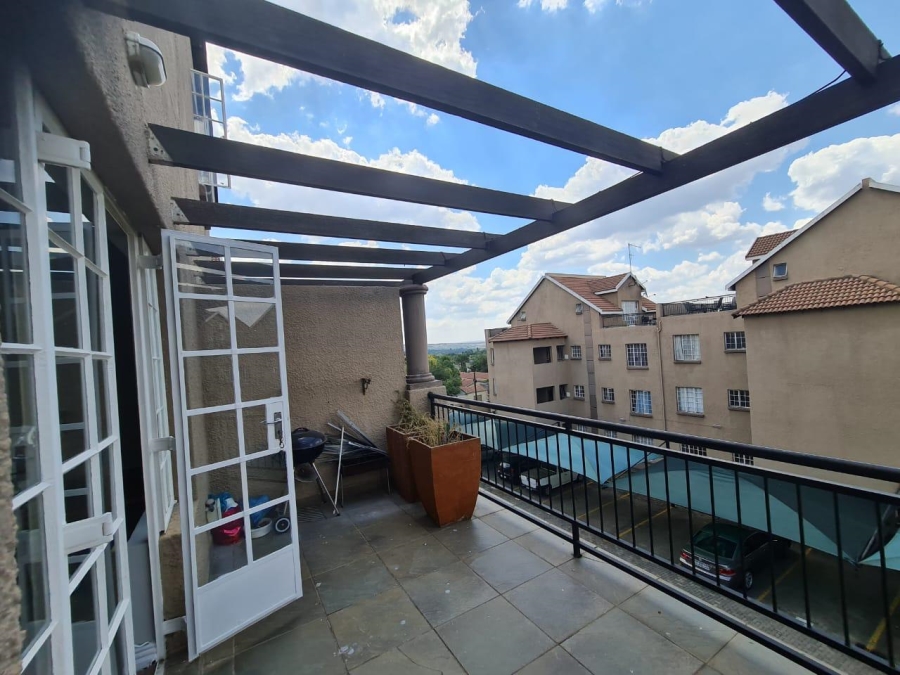 3 Bedroom Property for Sale in Ferndale Gauteng